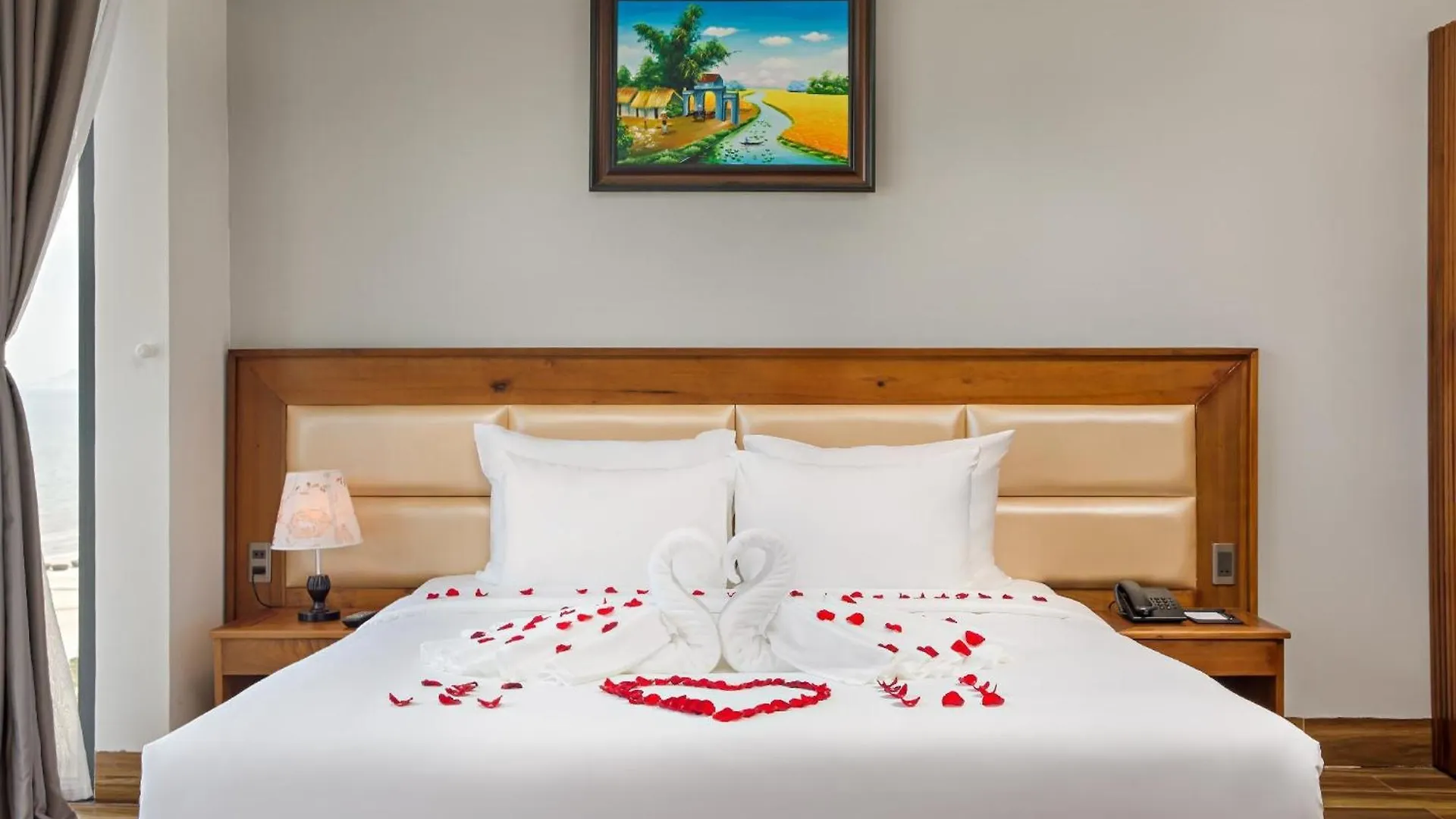 Alisia Beach Hotel Da Nang 4*,  Vietnam