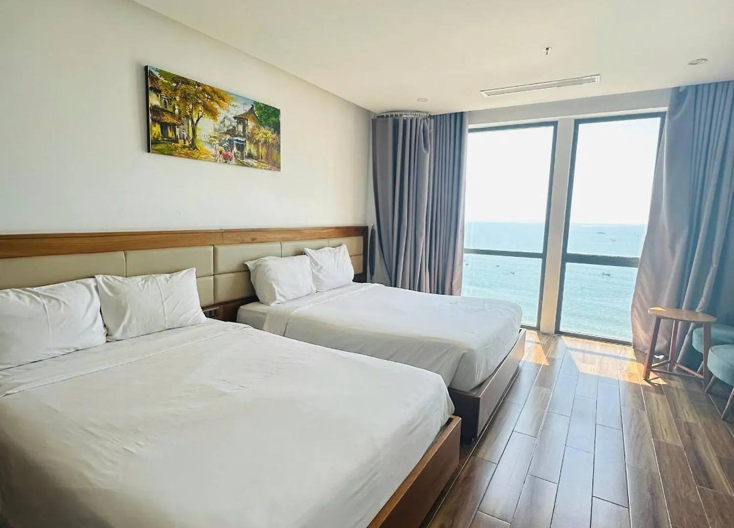 Alisia Beach Hotel Da Nang