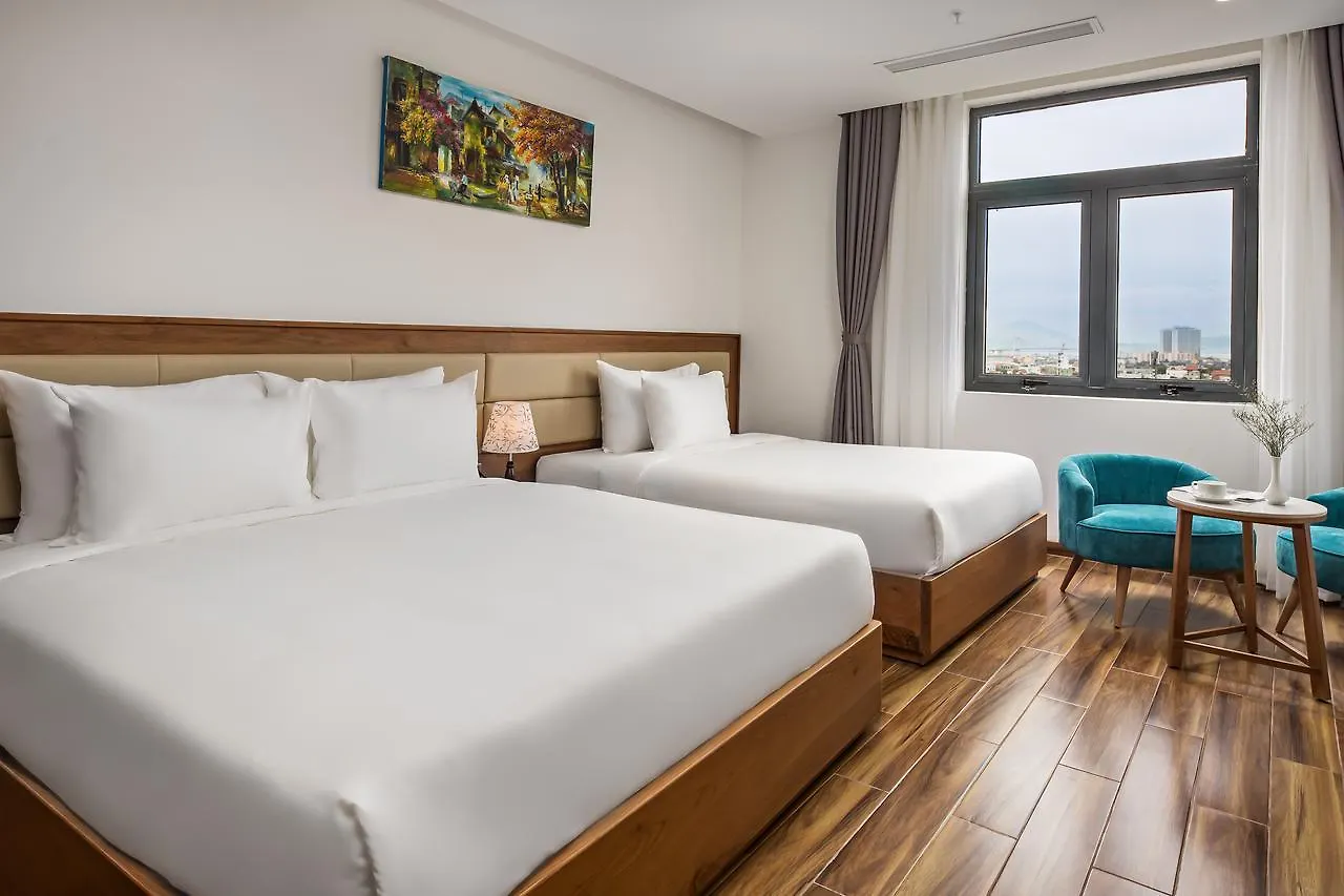 Alisia Beach Hotel Da Nang 4*,  Vietnam