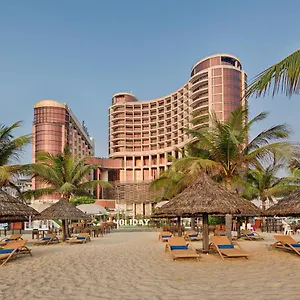 Holiday Beach Hotel Danang ***** Da Nang